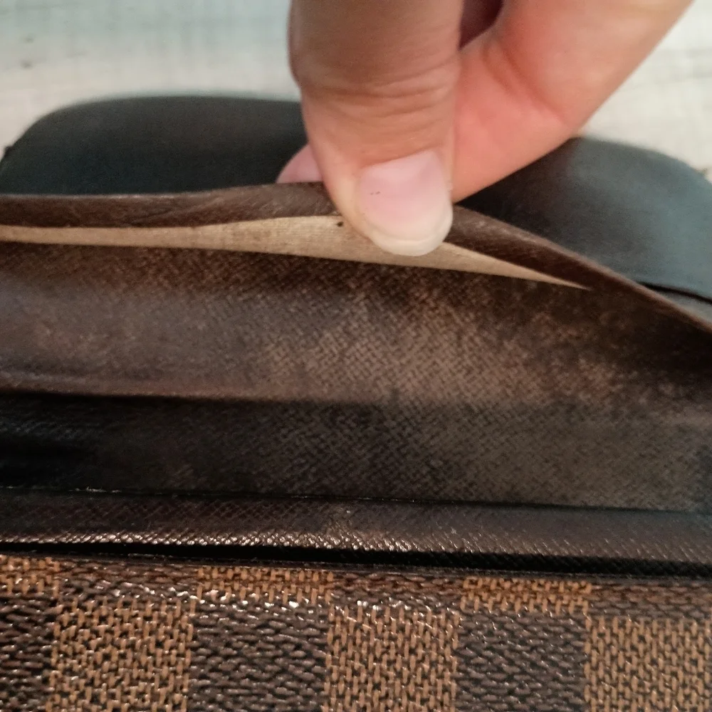 Louis Vuitton Tresor damier wallet